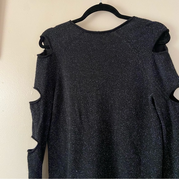 Skull Cashmere• Tyrone Cutout Slit Sleeve Sweater in Black silver - Picture 10 of 13